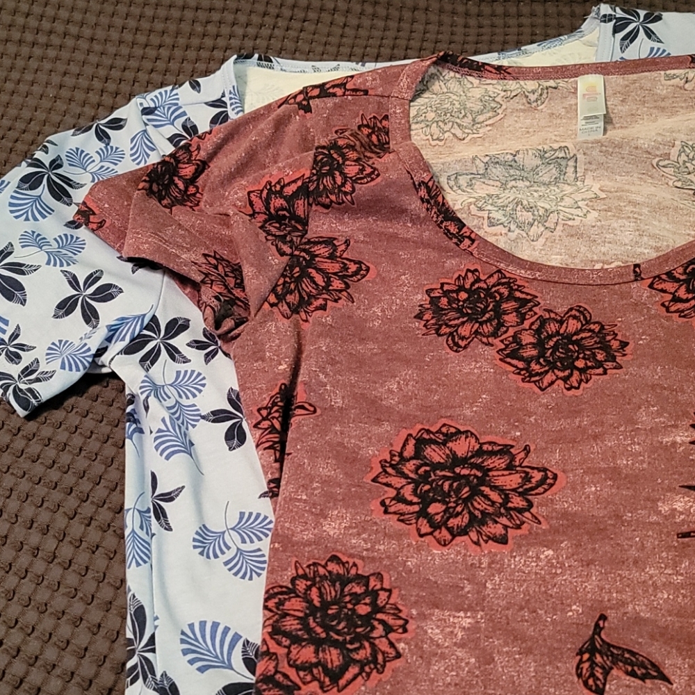 Pack of 2 lularoe classic T size Large